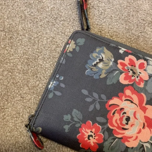 Bag - Picture 2 of 7